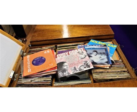 A large wooden case bespoke case [ the case alone is a nice item ] of 7' singles - ex dj collection from the 60's to the 90's