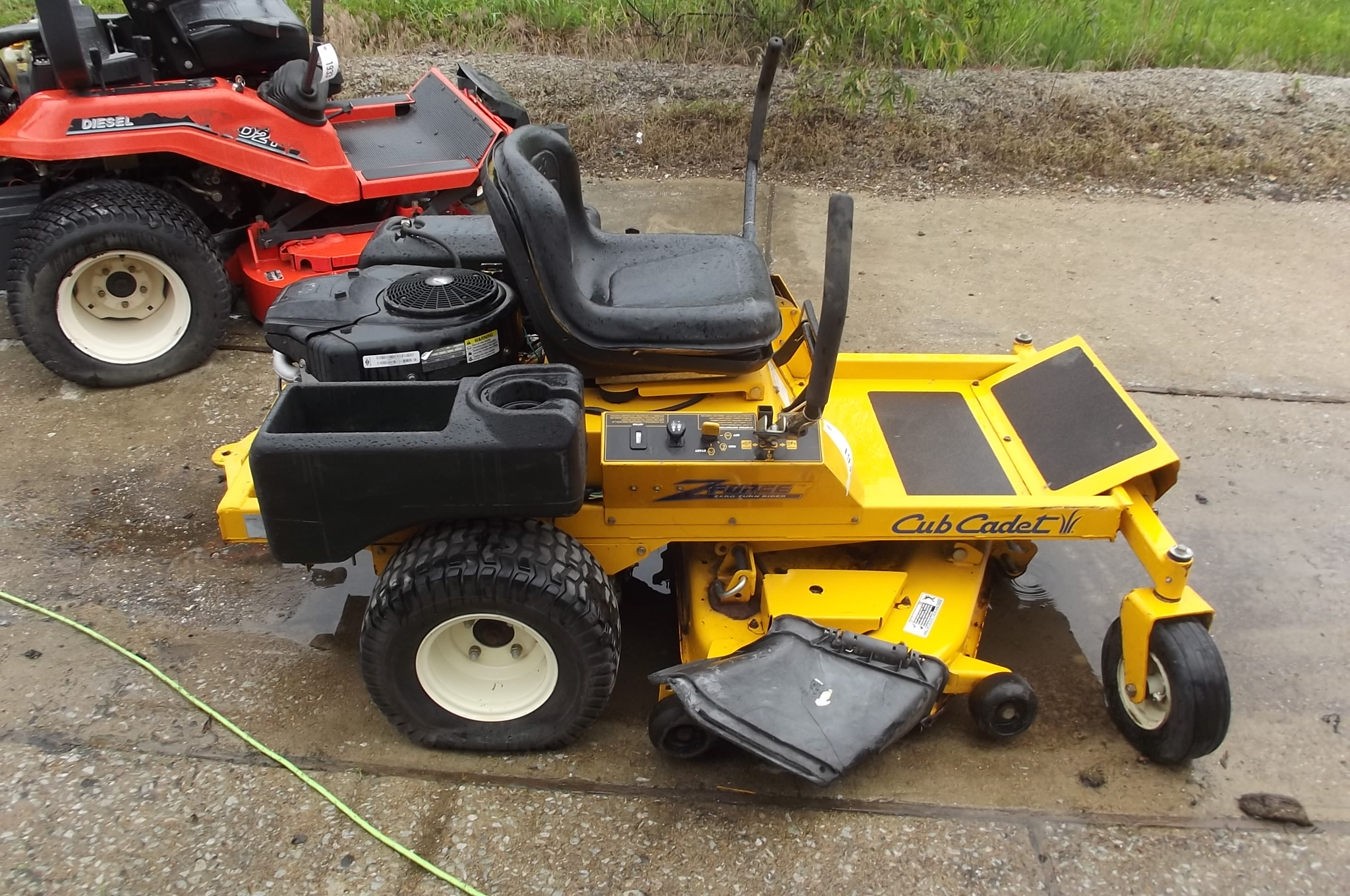 extra gas tank for z force cub cadet zero turn mower extra gas tank for z force cub cadet zero turn mower