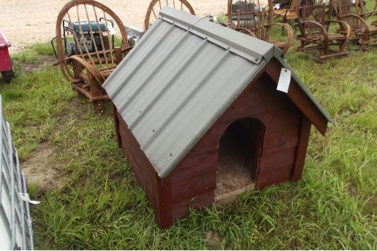 metal roof dog house