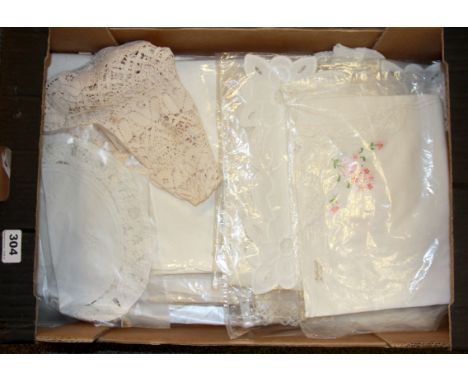 A box of mixed vintage linen.
