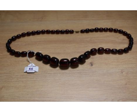 A vintage cherry coloured string of beads
100 grams.