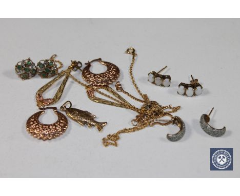 A 9ct gold chain, 9ct gold fish pendant, five pairs of 9ct gold earrings and a pair of 10ct gold earrings 