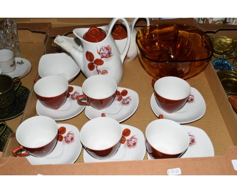 BOX OF MIDWINTER STYLECRAFT PART COFFEE SET COMPRISING SIX CUPS AND SAUCERS, SUGAR, MILK, TEA POT AND COFFEE POT PLUS A COLOU