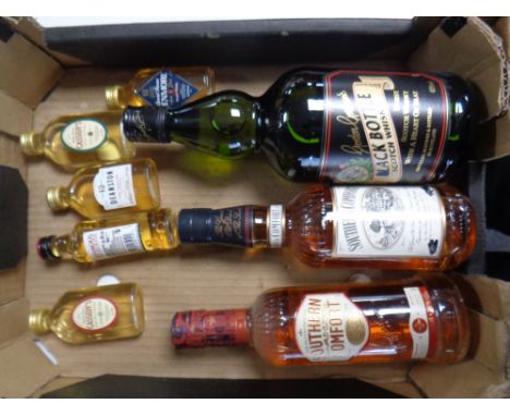 A box of alcohols and miniatures including Southern Comfort, Black Bottle Scotch whisky, Cassidy's Irish whiskey etc  