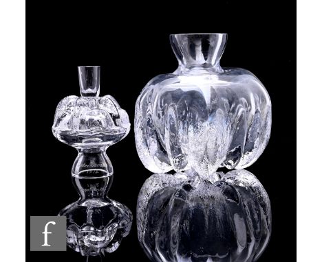 Lars Hellsten for Skruf, a mid 20th Century Scandinavian cast lead crystal Walnut vase, of compressed spherical form, bearing