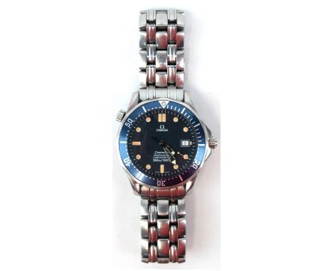 Armbanduhr "Omega"- Seamaster, Professional, Chronometer, 300 m, Automatic, schwarzes Zifferblatt mit Wellendekor, mit Datums