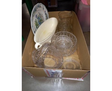 A Spode mantel vase, Spode plate and quantity of crystal glassware. Collect Only.