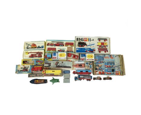 Box of vintage toys. Including boxed Corgi Simon Snorkel Fire Engine 1127; boxed Corgi Machinery carrier gift set no.27; boxe