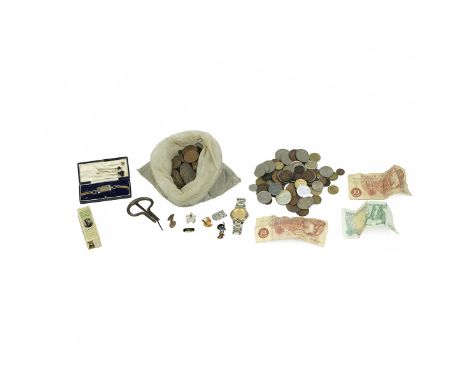 Collection of primarily British coins including a small amount of pre-1947 and pre-1920 silver, a large volume of bronze Penn