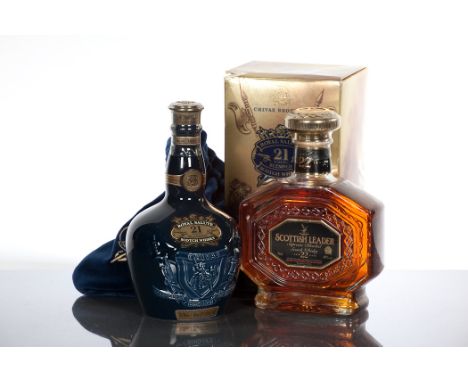ROYAL SALUTE 21 YEAR OLD Blended Scotch Whisky by Chivas Brothers in blue ceramic flagon. 70cl/700ml, 40% volume/40 G.L., wit