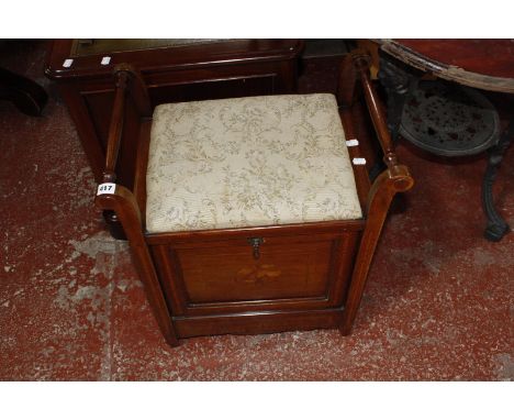 A mahogany piano stool £40-60