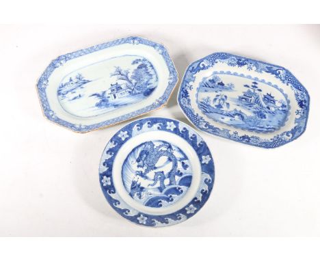 Chinese porcelain fish dragon plate, Kangxi period, decorated in underglaze blue with pictorial representation of the fish-dr