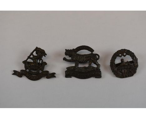 BRITISH INFANTRY &amp; CORPS OFFICERS' BRONZED SERVICE DRESS CAP &amp; COLLAR BADGES, K/C PERIOD. All caps with blade fastene