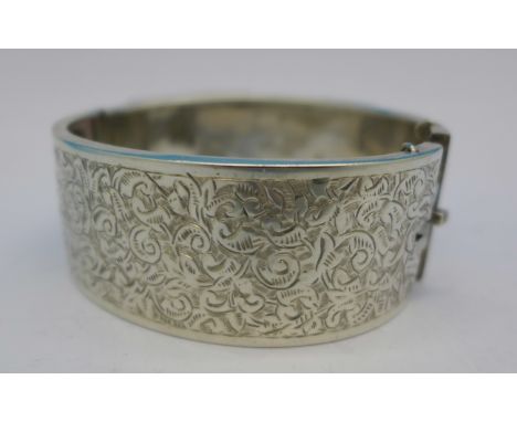 A Victorian silver bangle, Birmingham 1884