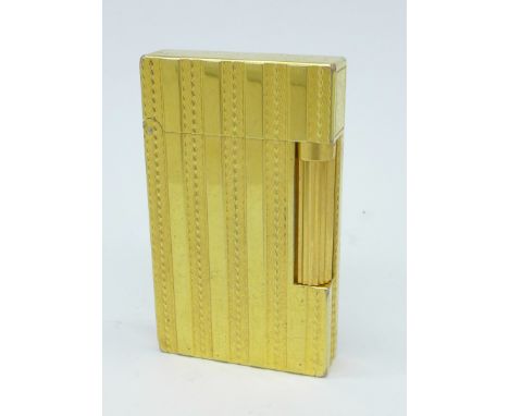 A gold plated Dupont lighter