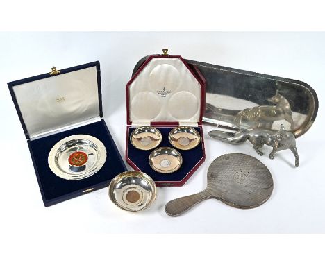 A cased set of three 8cm silver bowls inset with commemorative medallions for George V &amp; Queen Mary, Edward VI and George