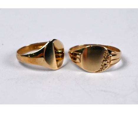 Two 9ct yellow gold signet rings, one oval and one chamfered square with carved corner, size J and M, approx 2.7gApparently u