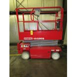 MEC Sissor Lift M#: 1932ES, S#: 9105650
