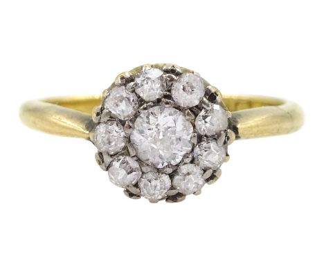 Edwardian 18ct gold old cut diamond cluster ring, Birmingham 1910, total diamond weight approx 0.30 caratCondition Report:App