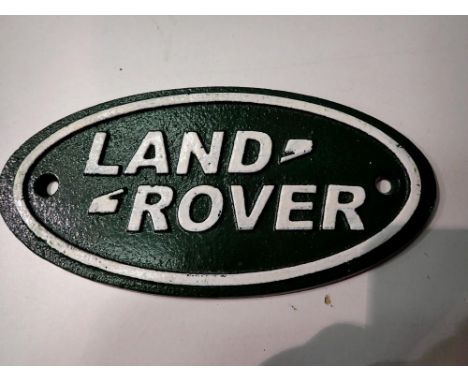 Cast iron Land Rover sign, W: 12 cm. P&amp;P Group 1 (£14+VAT for the first lot and £1+VAT for subsequent lots 