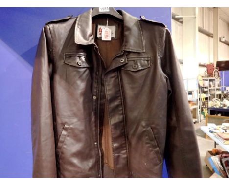 Lee Cooper brown leather mens jacket . Size: M. Not available for in-house P&amp;P 