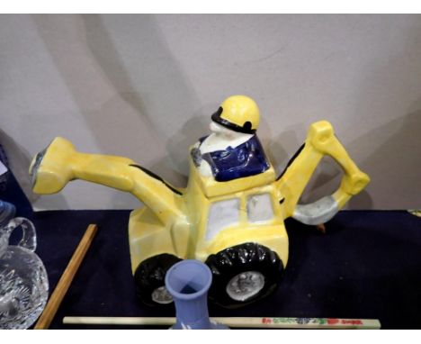 Carltonware JCB teapot. P&amp;P Group 1 (£14+VAT for the first lot and £1+VAT for subsequent lots) 
