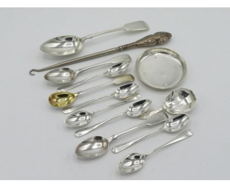 Set of six Edward VII silver hallmark rat tail teaspoons, Birmingham 1901,a Geo. V caddy spoon, Birmingham 1918 makers mark H