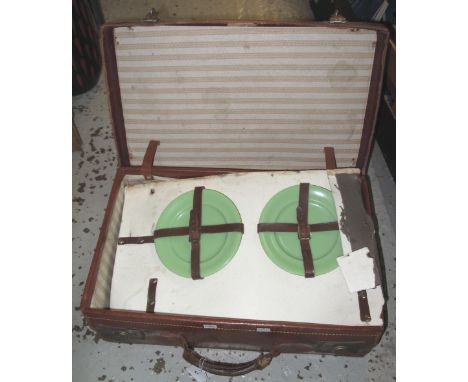 Vintage leather suitcase, the interior with various picnic hamper items.(B.P. 24% incl. VAT)