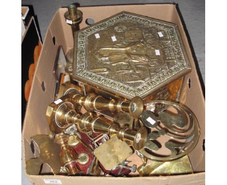 Box of assorted brassware to include: a hexagonal repousse decorated sewing box, brass candlesticks, trivet stands, postage s