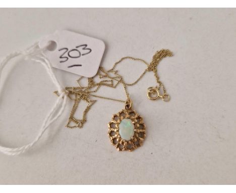 A opal pendant necklace 9ct 20 inch boxed