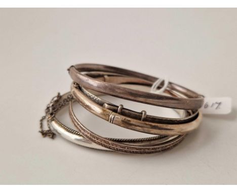 Five silver bangles 40 gms