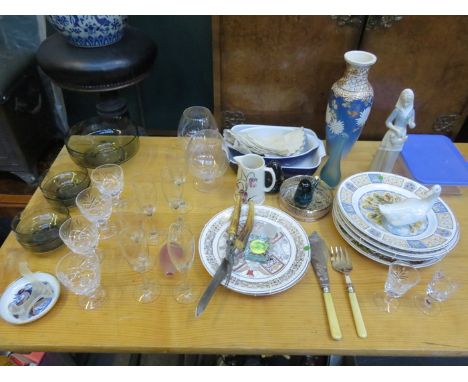 MIXED LOT OF CERAMICS AND GLASS INCLUDING COLLECTORS PLATES, PLATED FLATWARE, NAO GOOSE, ORIENTAL VASE, ETC. 