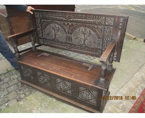 HEAVILY CRAVED OAK MONKS BENCH