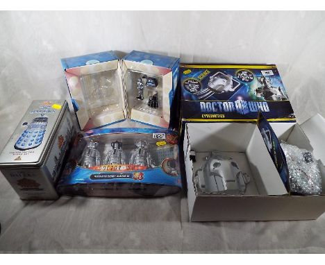 Dr Who - A collection of Dr Who to include Revenge of the Cybermen collectors set, mint in box, a Cybernetics (build your own