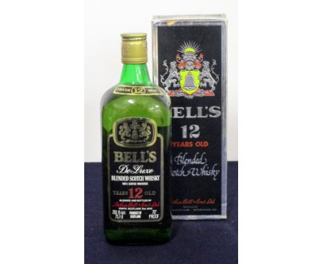  1 x 26 2/3 fl-oz bt Bells De Luxe 12 YO Blended Scotch Whisky 70° proof oc