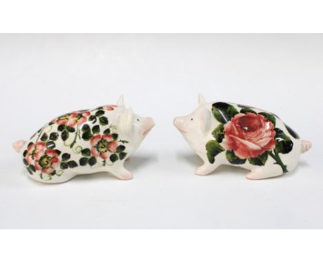 Two Griselda Hill Pottery Wemyss style pigs, 16 x 8cm (2)