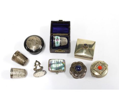 Five various silver and white metal trinket / pill boxes, a silver thimble and two others and a silver seal (9)