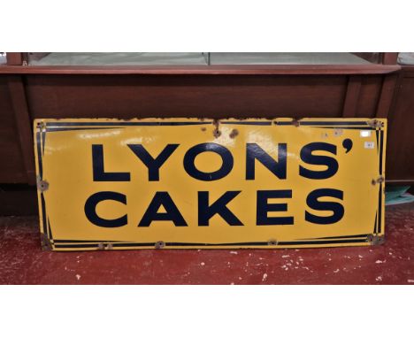 Original enamel sign - Lyons' Cakes - Approx size: 122cm x 46cm 
