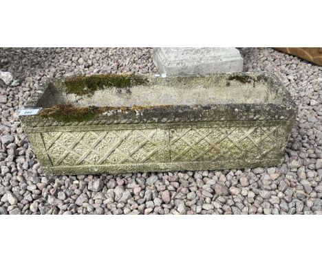 Stone trough with drain holes - Approx length: 62cm 