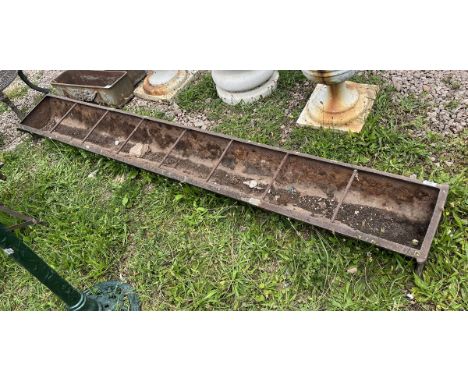Large cast iron feeding trough - Approx length: 244cm