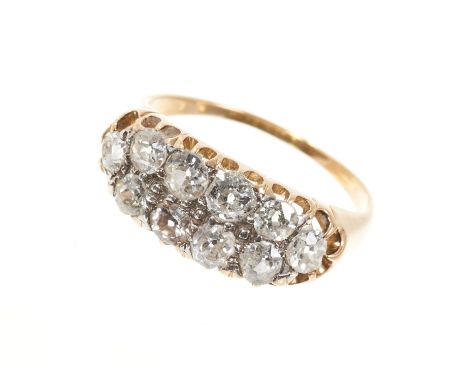 Late Victorian diamond cluster ring with ten old cut diamonds estimated to weigh approximately 1 carats in total, in gold cla