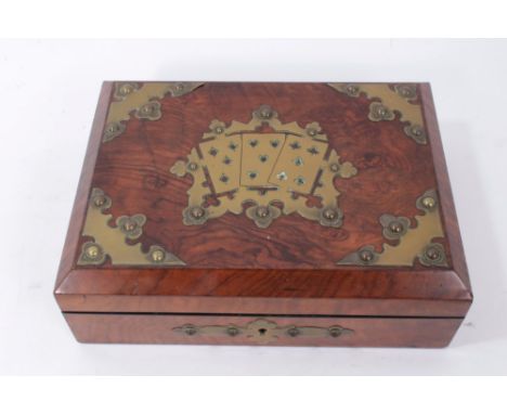 Victorian figured walnut and brass mounted card box, 24cm wide, together with four wooden whist markers and early playing car