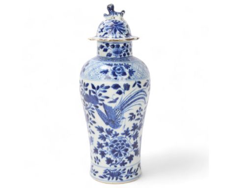 Chinese blue and white porcelain jar and cover, Kangxi mark, dog of fo knop, 4 character mark, height 27cmLid has a number of