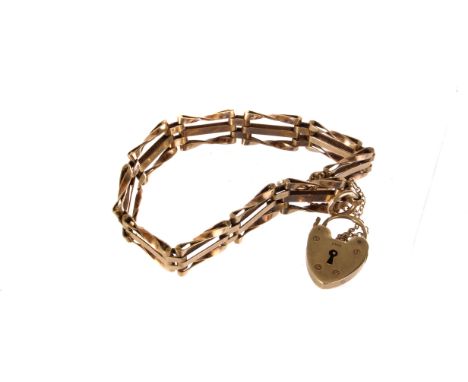 A 9ct gold gate bracelet, with padlock clasp, approx 11.6g
