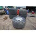 5 x Michelin Cargo XBIB 10-stud 600/50R22.5 trailer floatation wheels and tyres. One rim dmamaged.