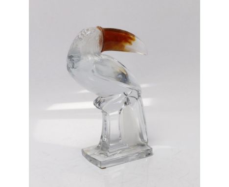 A Daum glass toucan, Daum France etched to base, 22.5cm