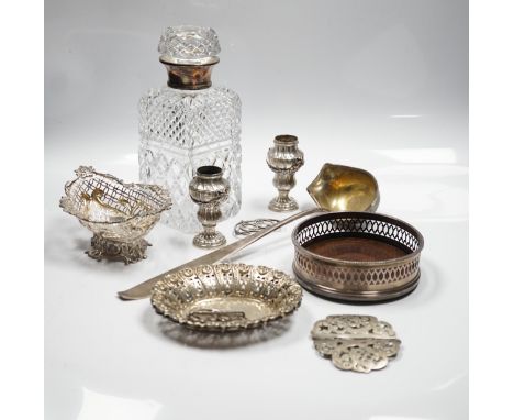 Assorted silver and white metal items including a pair of late Victorian pierced silver bonbon dishes, a pierced silver small