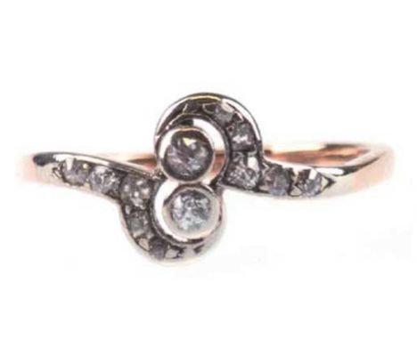 Jugendstil-Ring, RG/WG, besetzt mit Diamantrosen, RG 53,5