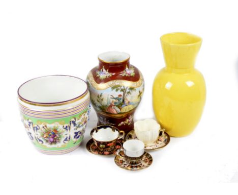 A collection of 20th and 21st Century ceramics, including a two piece Royal Doulton 'rose' pattern tea service; together with