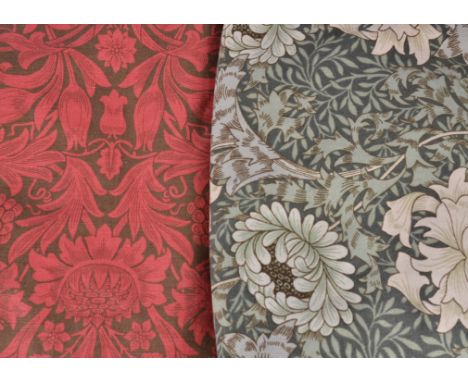 A quantity of assorted textiles, including four 20th Century curtains in a red floral fabric, 200 cm long (parcel)